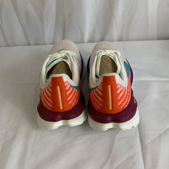 HOKA Women's Mach 5 Everyday Training Shoe in White Size US 8 NWT $140 - Picture 9 of 13